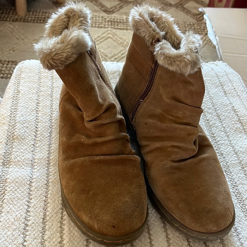 Warm boots
